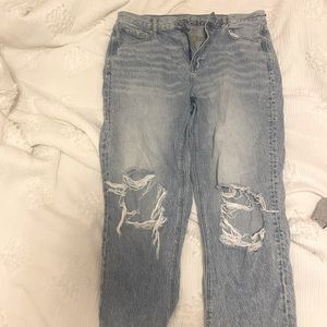 American Eagle Mom Jeans